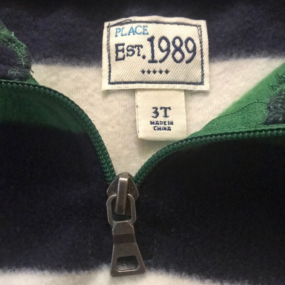 Children’s Place 1/4 zip fleece - Picture 2 of 2
